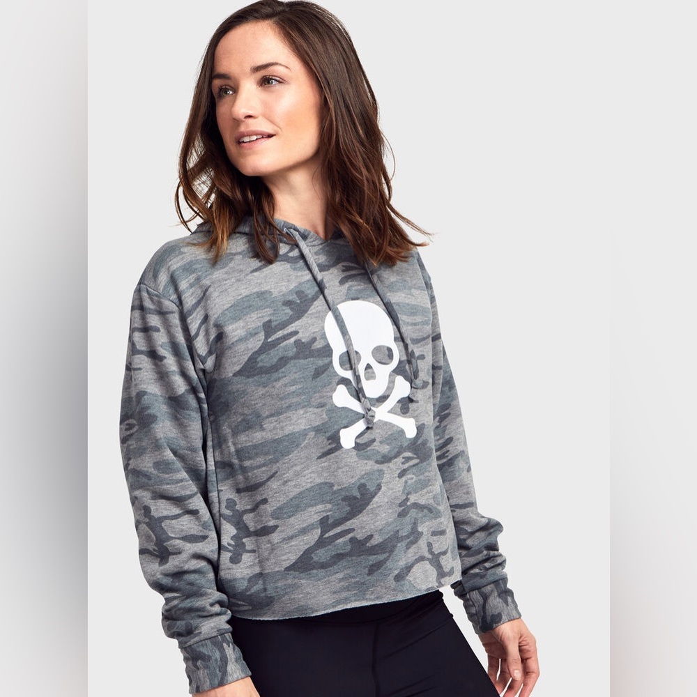 Soul by SoulCycle camo cropped hoodie